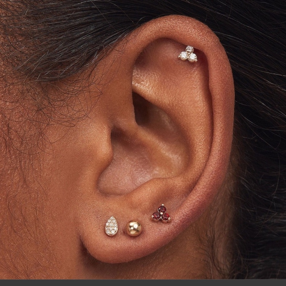Mejuri, 14k gold and pave diamonds. 2 flat back posts.